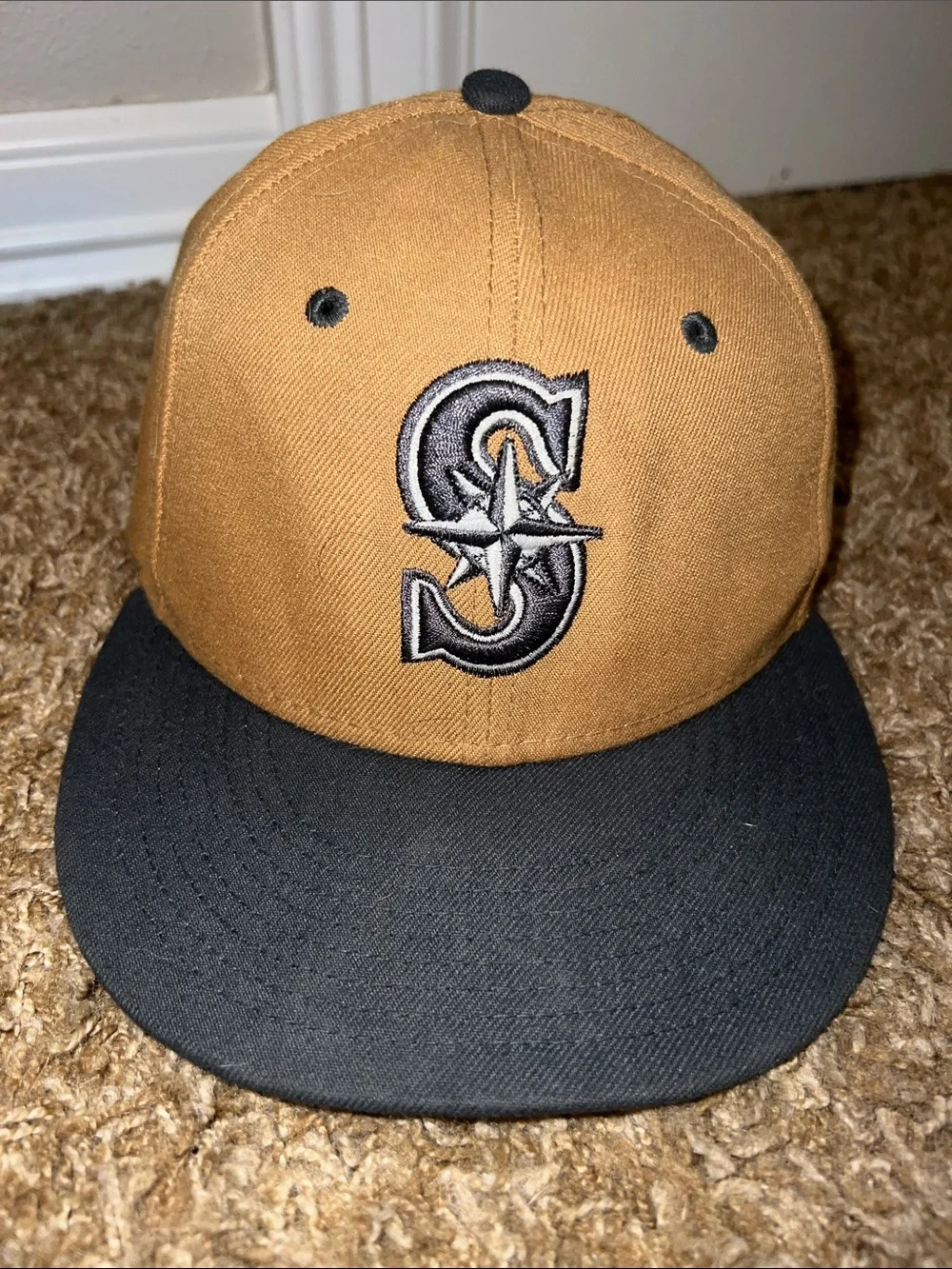 Seattle Mariners New Era 59Fifty Two-Tone Logo Baseball Cap - Brown/Black